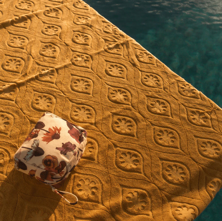 Daisy Beach Towel | Golden
