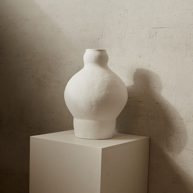 Bobby Vessel | White
