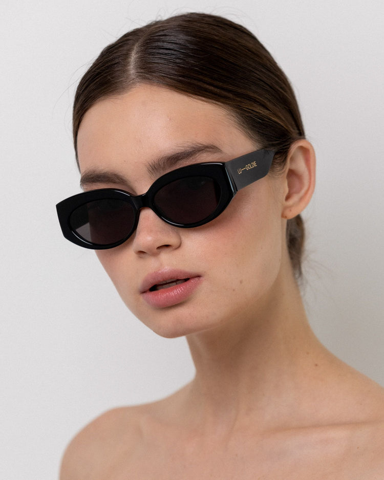 AURORA Black
