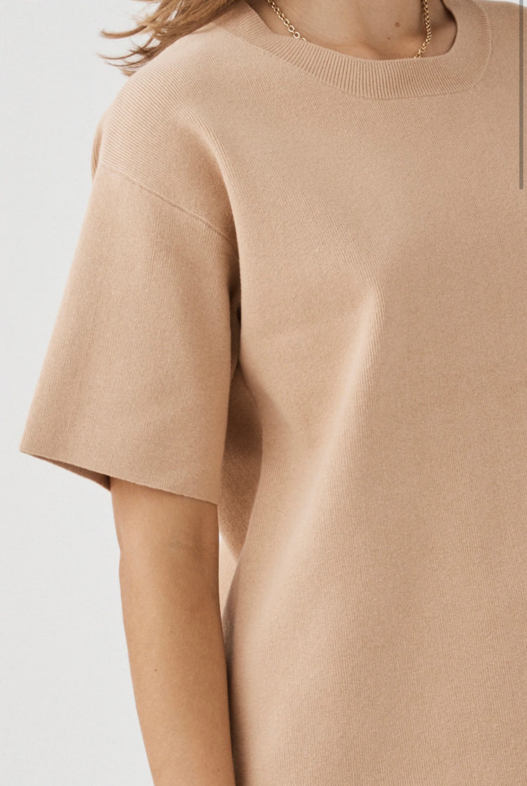 Harper T-shirt | Honey